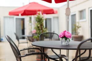 shaded courtyards at Primrose Post-Acute